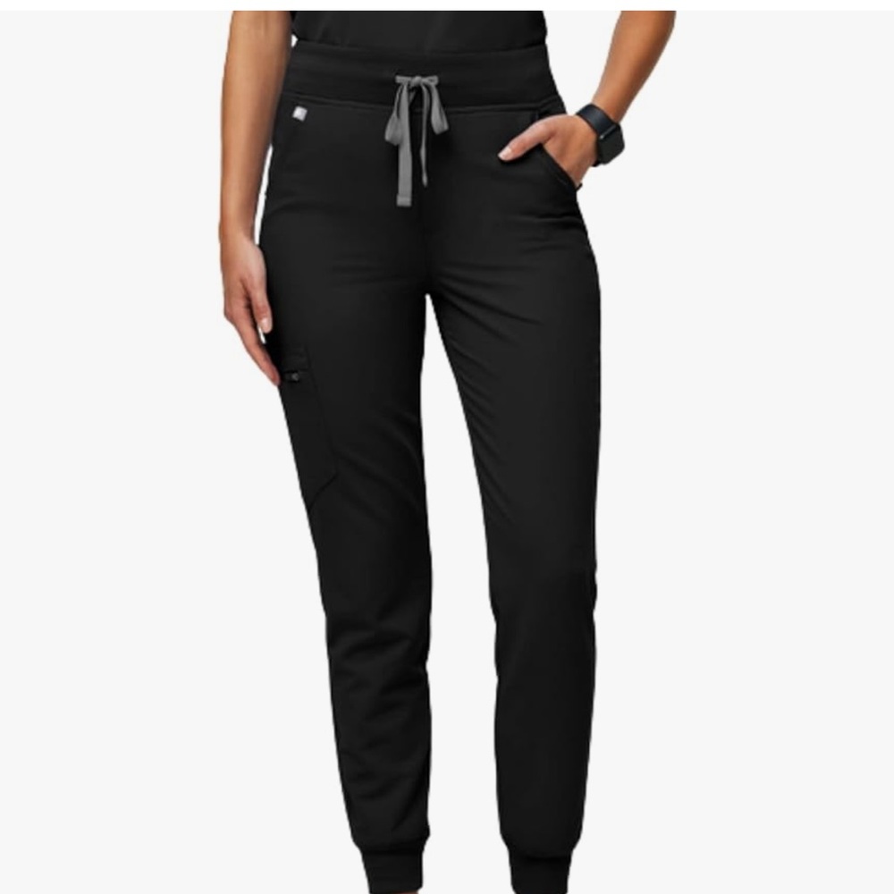 Black Figs Zamora Scrub pants - Joggers. Worn a couple of times. Good condition.